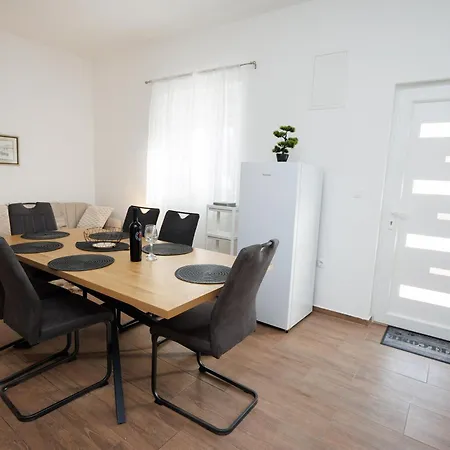 Apartamento Matea Zadar